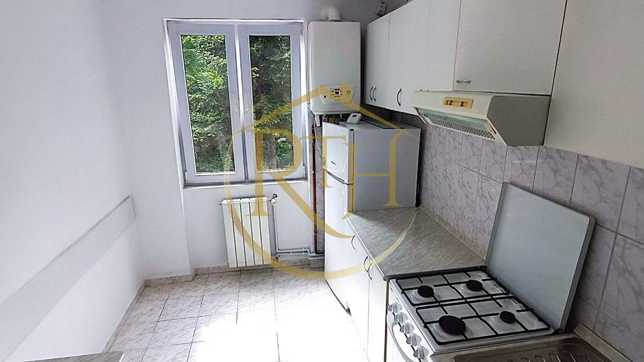 De vanzare apartament 2 camere zona centrala, comision ,,0" - Poză 12