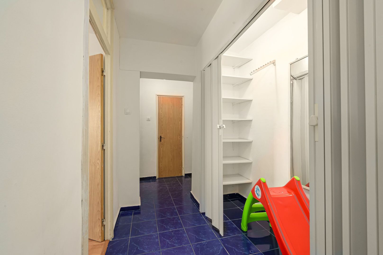 Apartament de vanzare 3 camere - Teiul Doamnei. - Poză 15