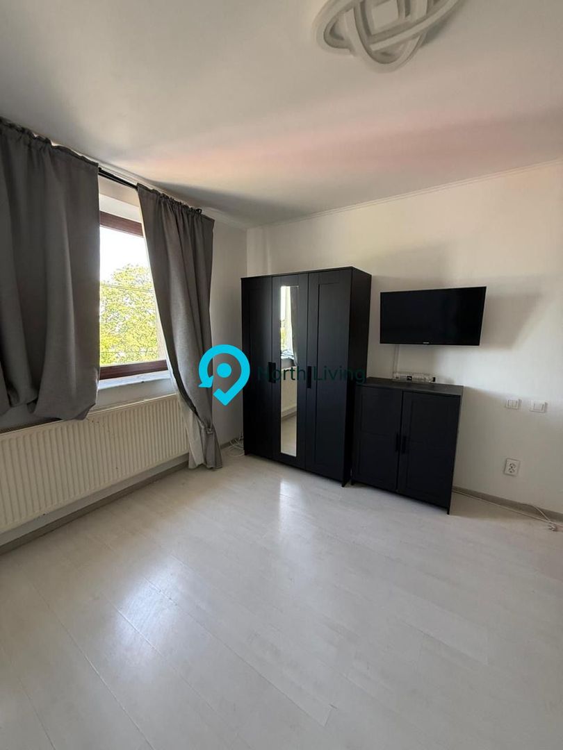 Casă spațioasă de vânzare - Braneşti - Poză 11