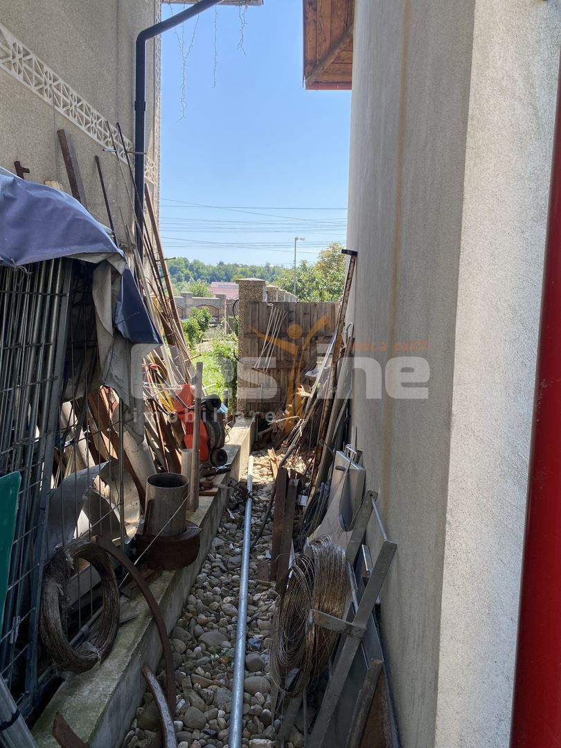 Casa de vanzare 260mp Borlesti 85.000€ - Poză 22