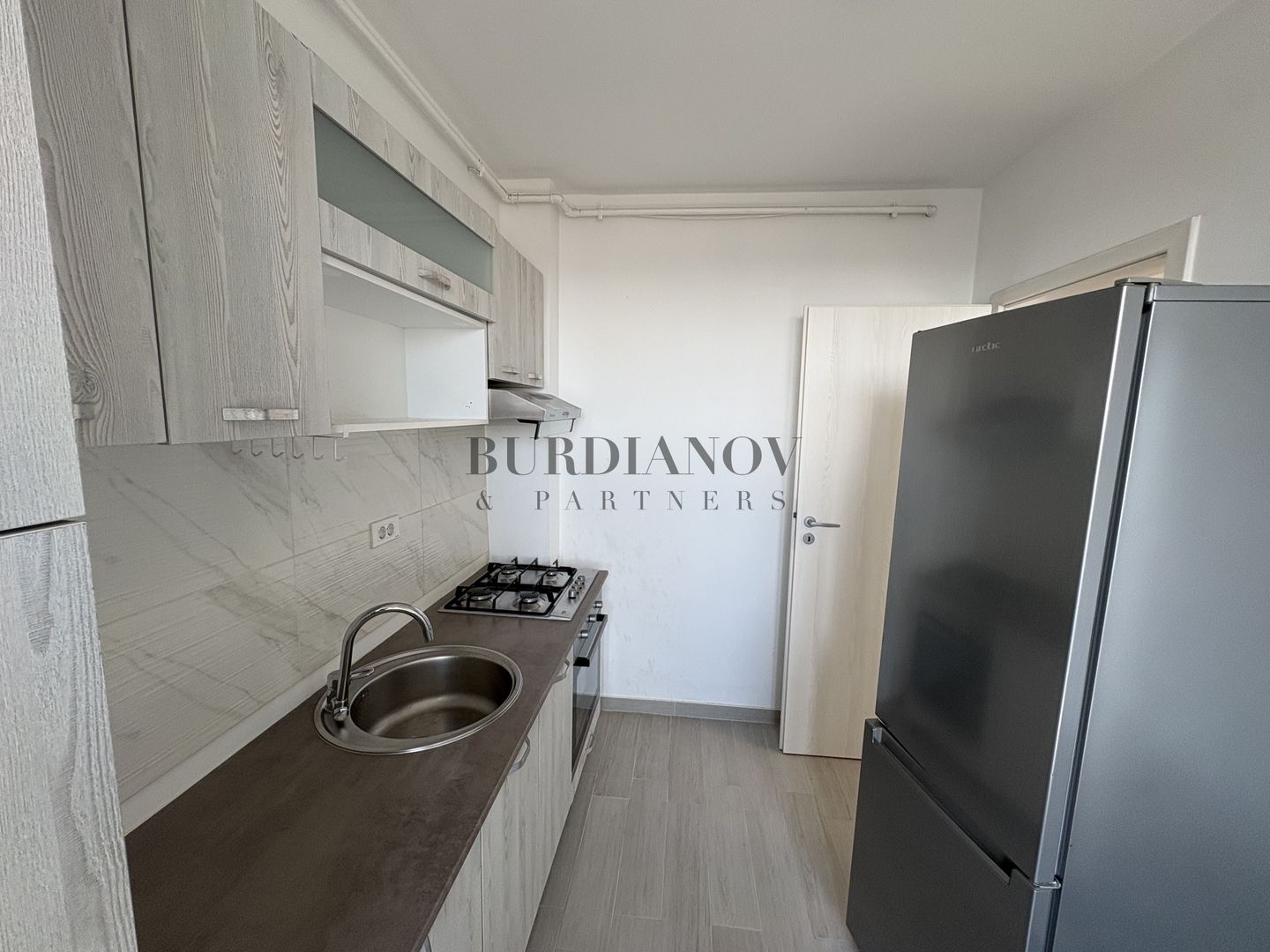 Apartament cu 2 camere + Loc de parcare -  Titan - Theodor Pallady - Poză 5