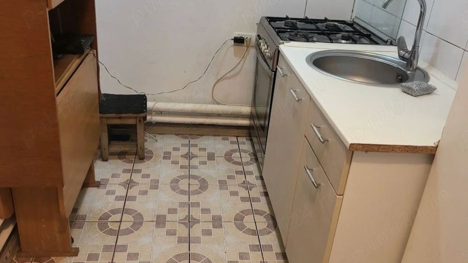 GARSONIERA GIURGIULUI,BUCATARIE ICNHISA, MOBILATA/UTILATA, CURATA - Poză 7