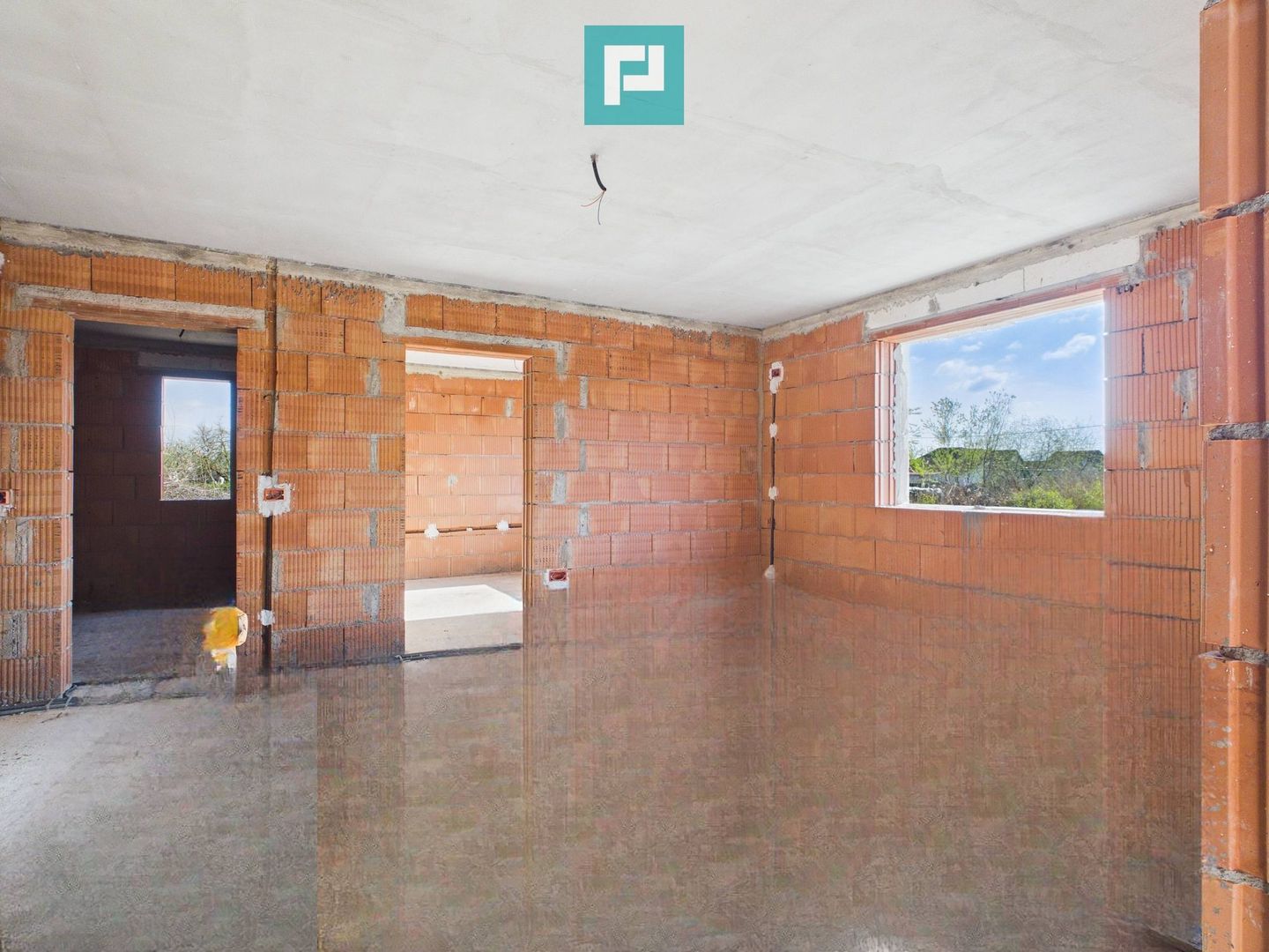 Casă individuală la cheie in Utvin - Poză 6