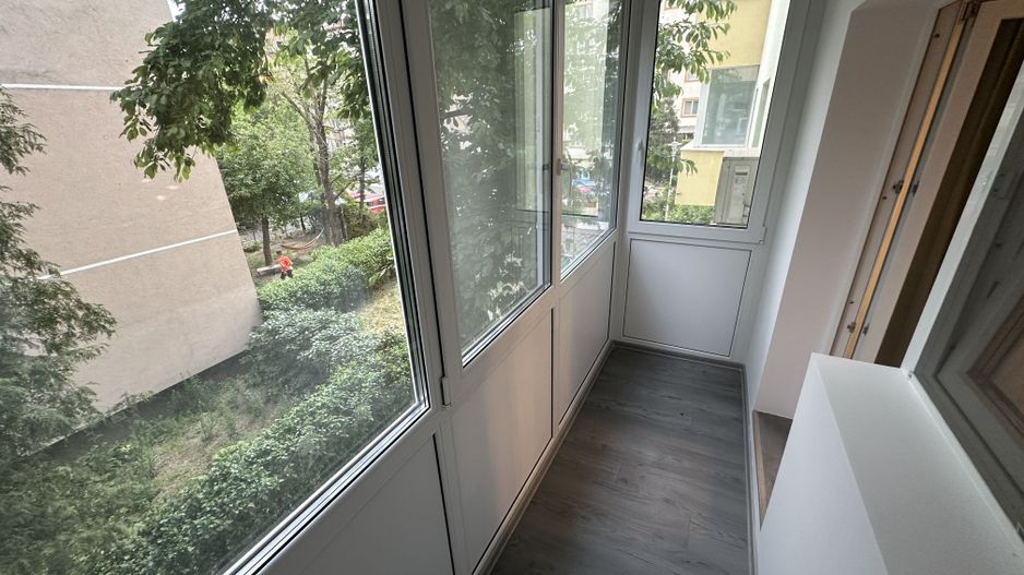 Apartament 3 camere  renovat in zona Lipovei - Poză 5