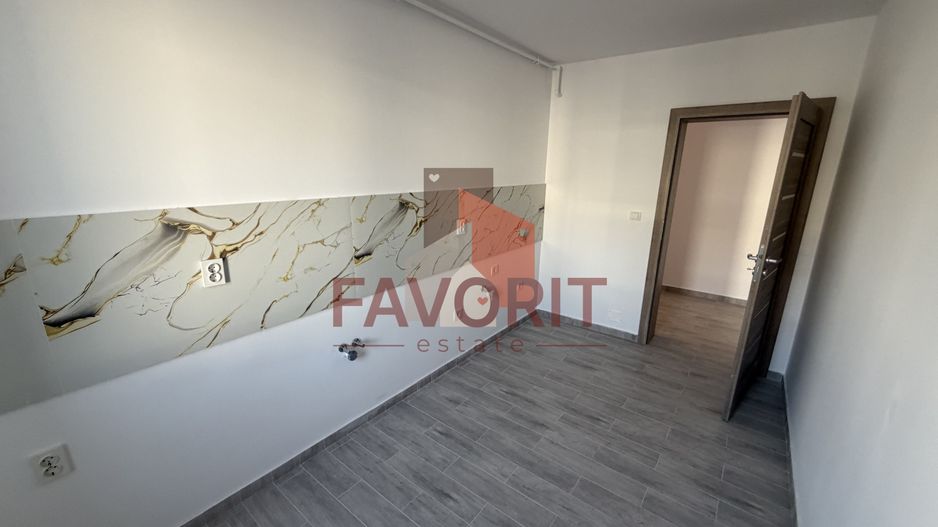 Etaj 2. Disponibil imediat. Decomandat. TVA 21% inclus in pret - Poză 2