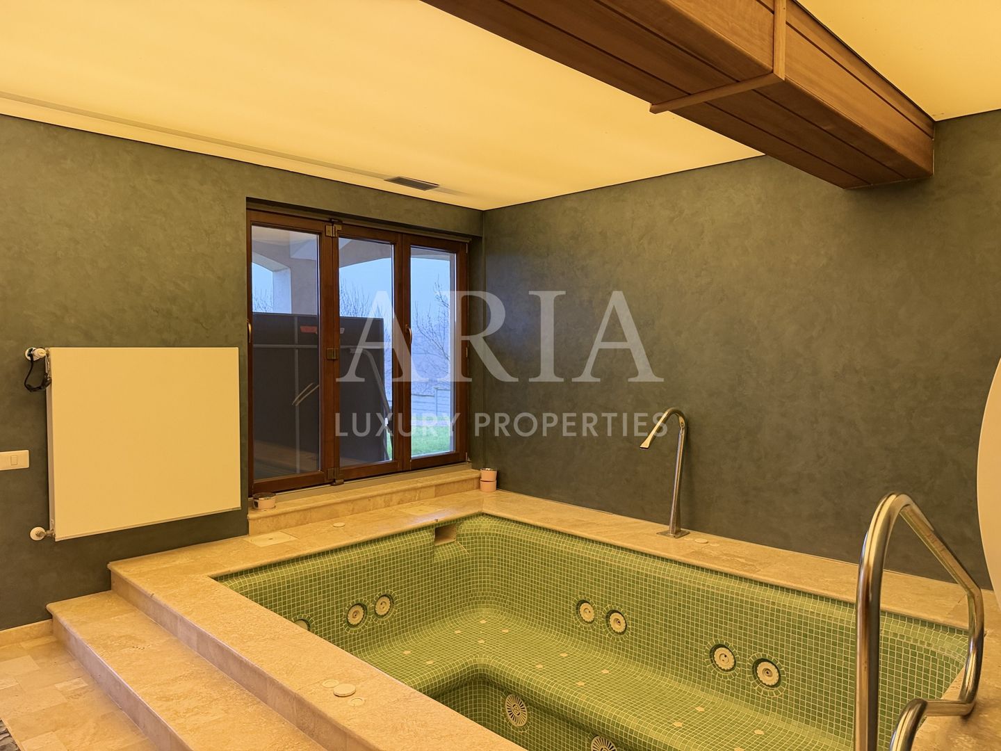 SNAGOV VILA | 36m DESCHIDERE LA LAC | PONTON 250mp | JACUZZI | SPA | BOWLING - Poză 19