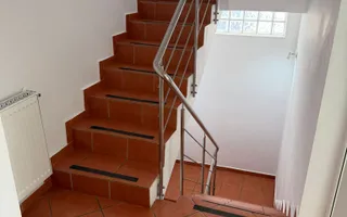 Clădire Multifuncțională 800 mp | Renovată 2024 | Ideală pentru Clinică, Birouri - Poză 20