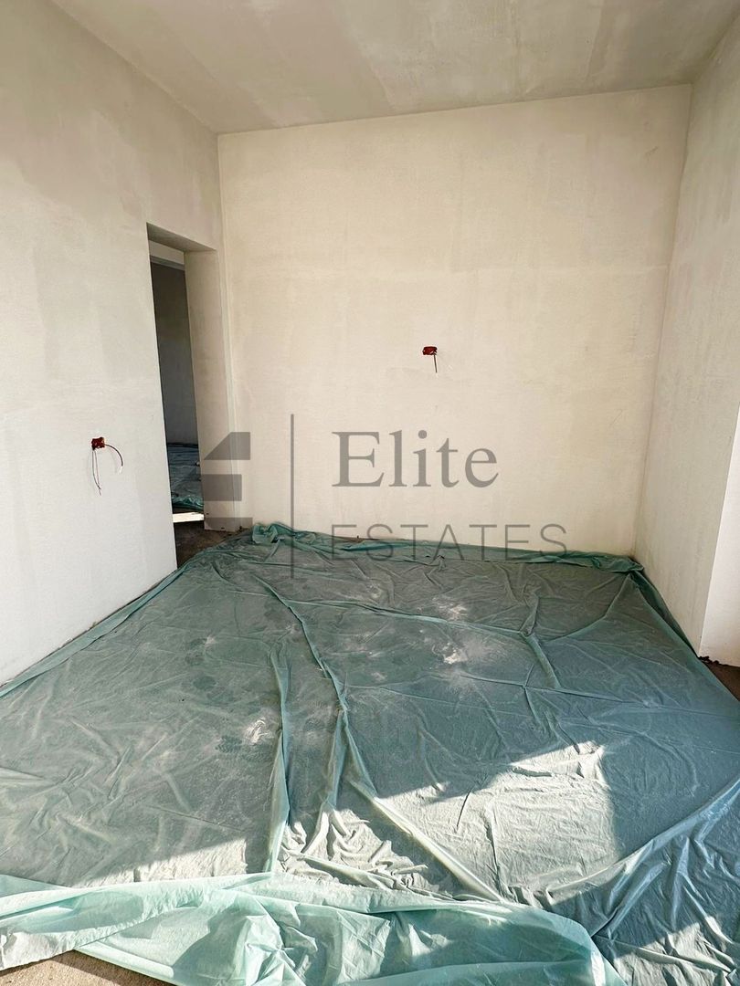 Casa pe deal de vanzare cu 5 camere - Poză 12