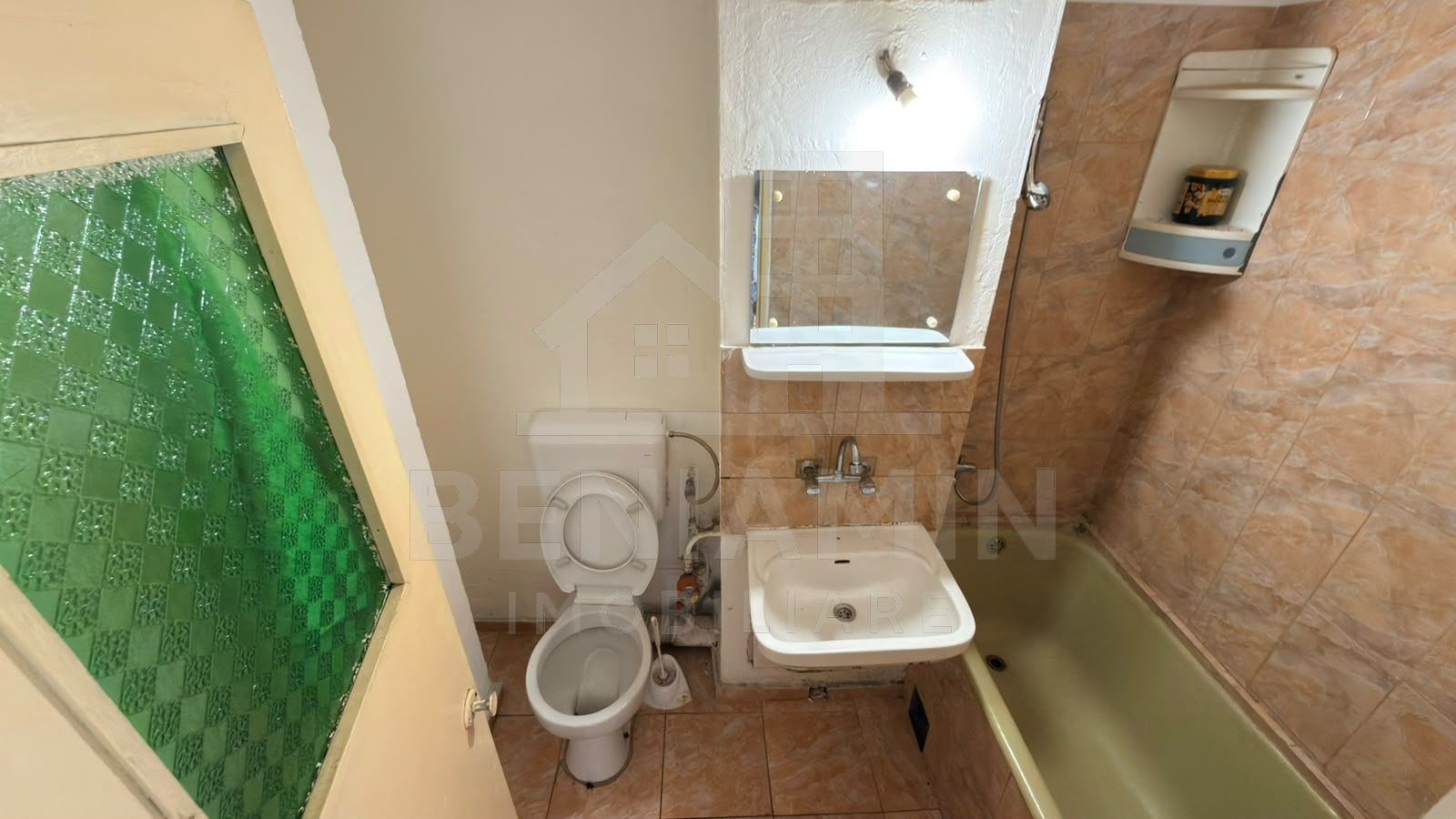 Garsoniera decomandata zona Sucpi Electroputere etaj 2 centrala - Poză 4