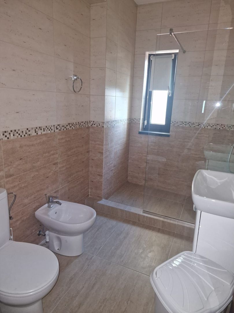 De inchiriat apartament cu 2 camere bloc nou, Anul revolutiei, et.1, 450 E - Poză 4