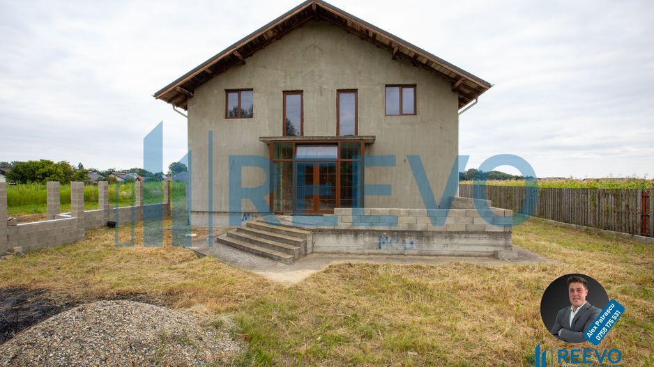 Vilă spațioasă cu vedere la pădure, la doar 15 minute de Bacău! - Poză 6