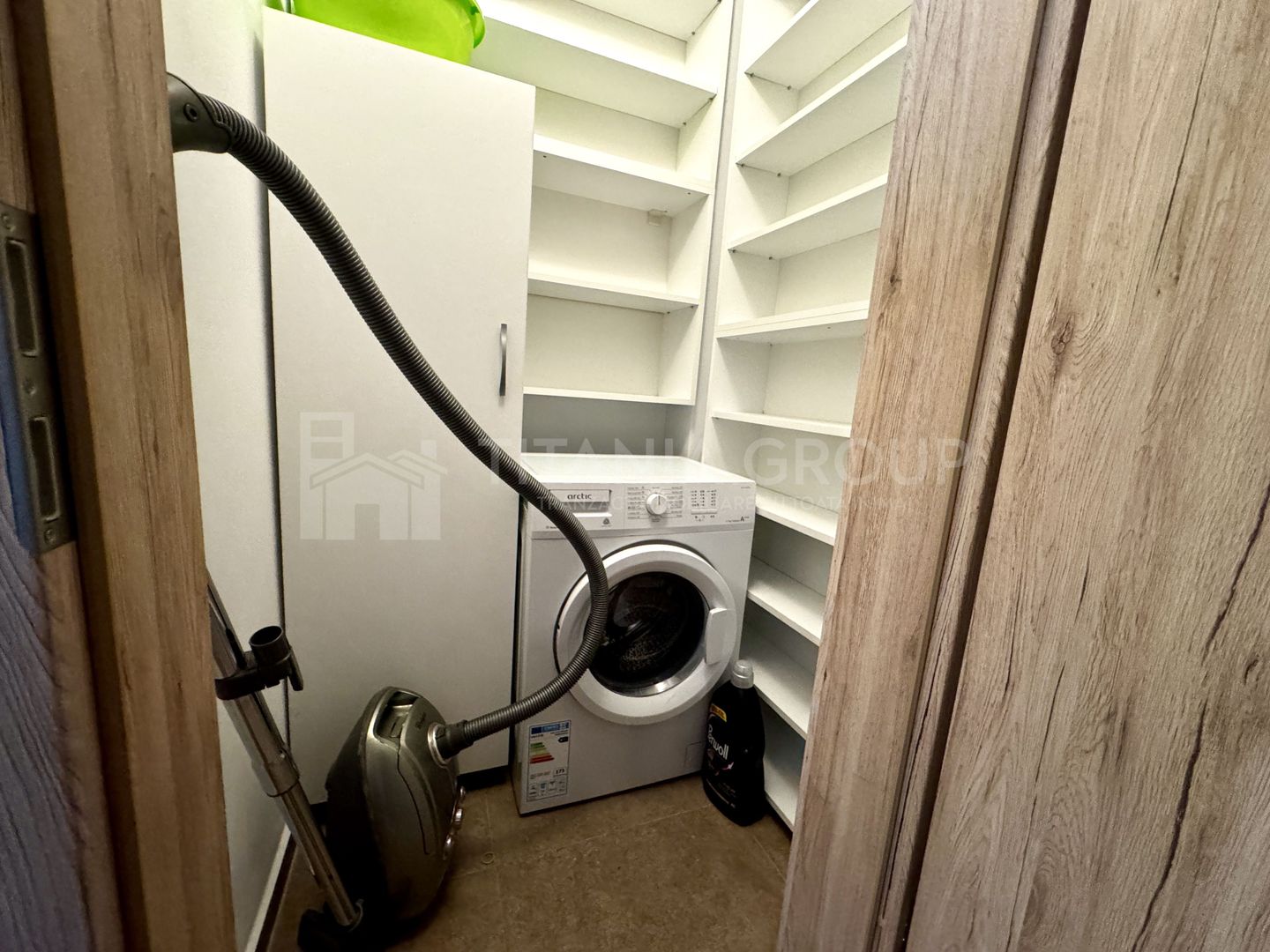 Apartament 2 camere, loc de parcare - Kasper Coresi (langa pietonala) - Poză 7