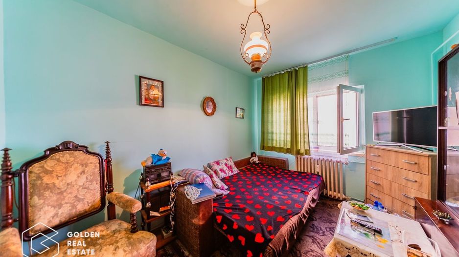 Apartament 4 camere, total decomandat, zona Miorita - Poză 9
