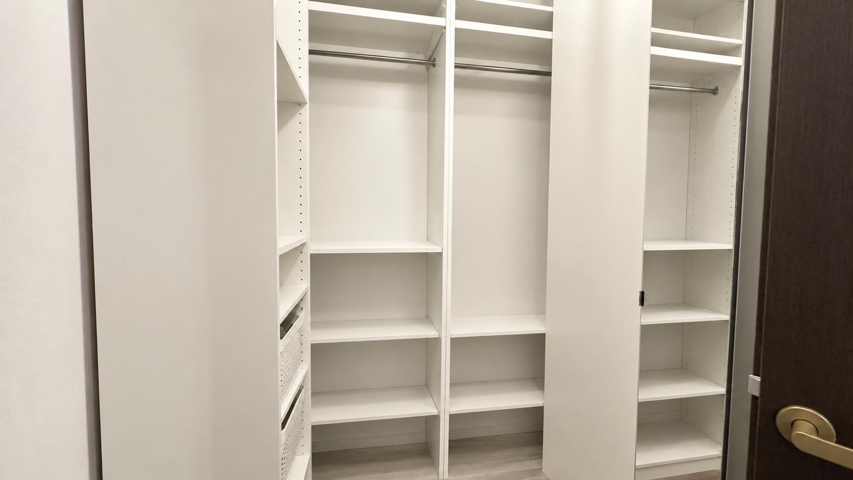 Apartament 2 cam + Dressing | Parcare inclusa | Priveliste catre munti - Poză 6