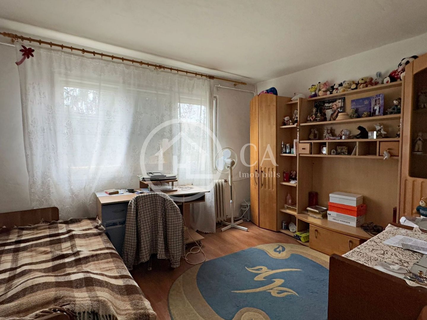 Apartament cu 2 camere de vanzare in zona Rogerius Oradea - Poză 1