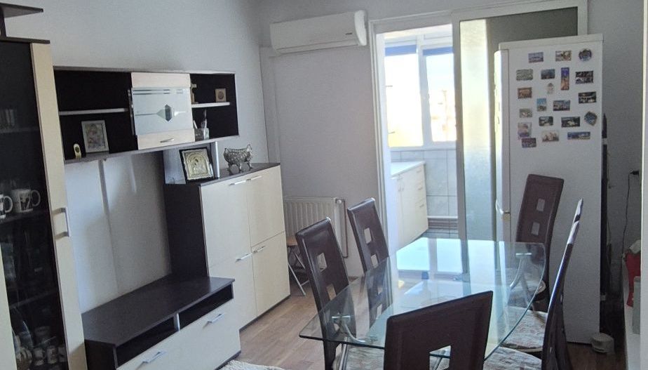 Apartament de vanzare 3 camere 46mp utili mobilat utilat boxa Ampoi 3 - Poză 1