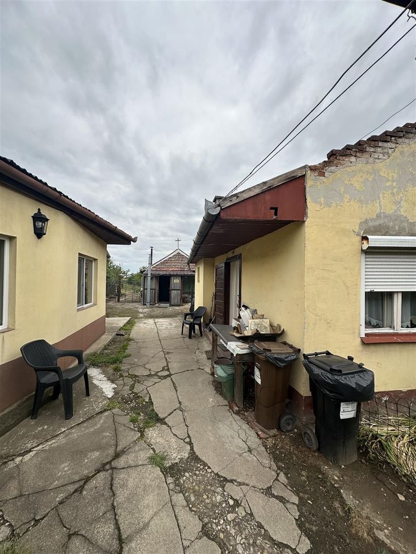 Casa cu teren de 2000mp Episcopia - Poză 5