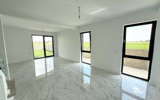 Duplex finalizat despartit prin camera tehnica. 3 dormitoare. 2 balcoane. - Poză 2