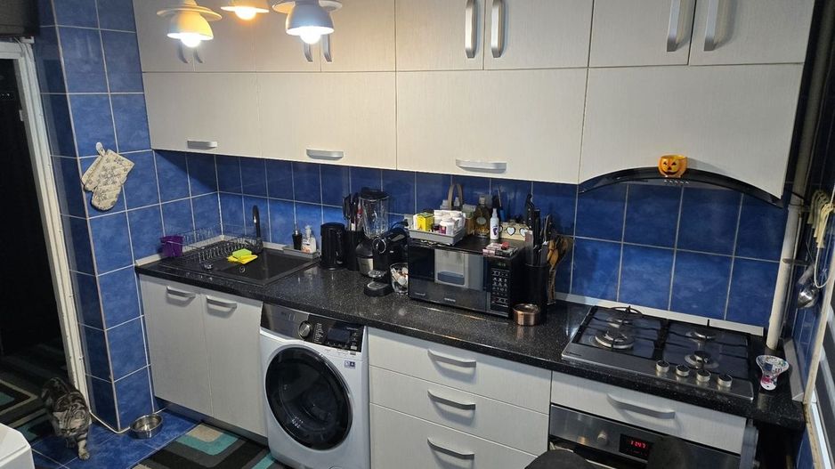 Vanzare Apartament 3 camere, Bld. Brancoveanu , Izvorul Rece - Poză 11