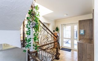 Vânzare, casă, 3 nivele strada Livezilor, Cricova. - Poză 5