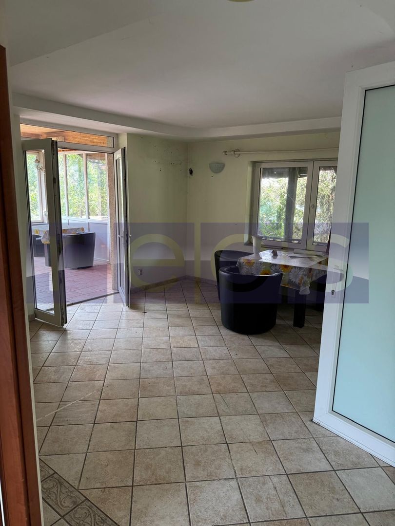 DE VÂNZARE VILĂ | OPORTUNITATE DE INVESTIȚIE | PRETABILĂ CENTRU BĂTRÂNI - Poză 41