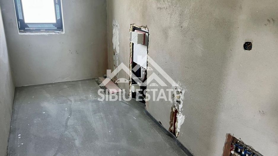 Casa individuala 5 camere ,cu carport si pivnita, Calea Cisnadiei - Poză 17