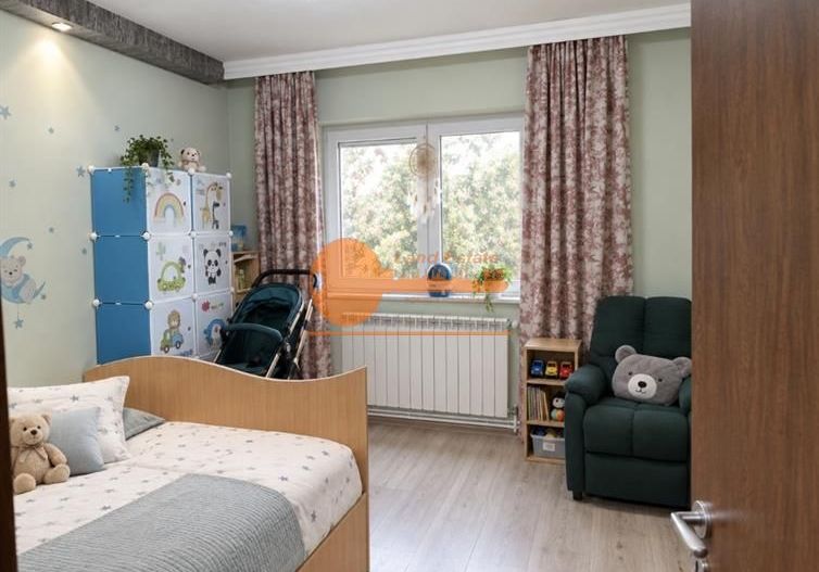 Apartament cu 3 camere in zona Grojului - Poză 6