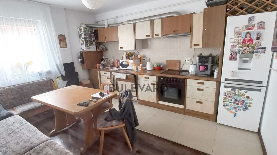 Apartament cu 2 camere,  zona strazii Plopilor Floresti! - Poză 1