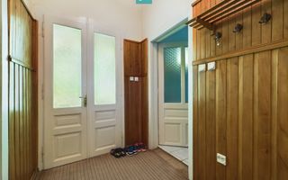 Casă individuală cu teren de 1100 mp și 3 apartamente în curte - Poză 9