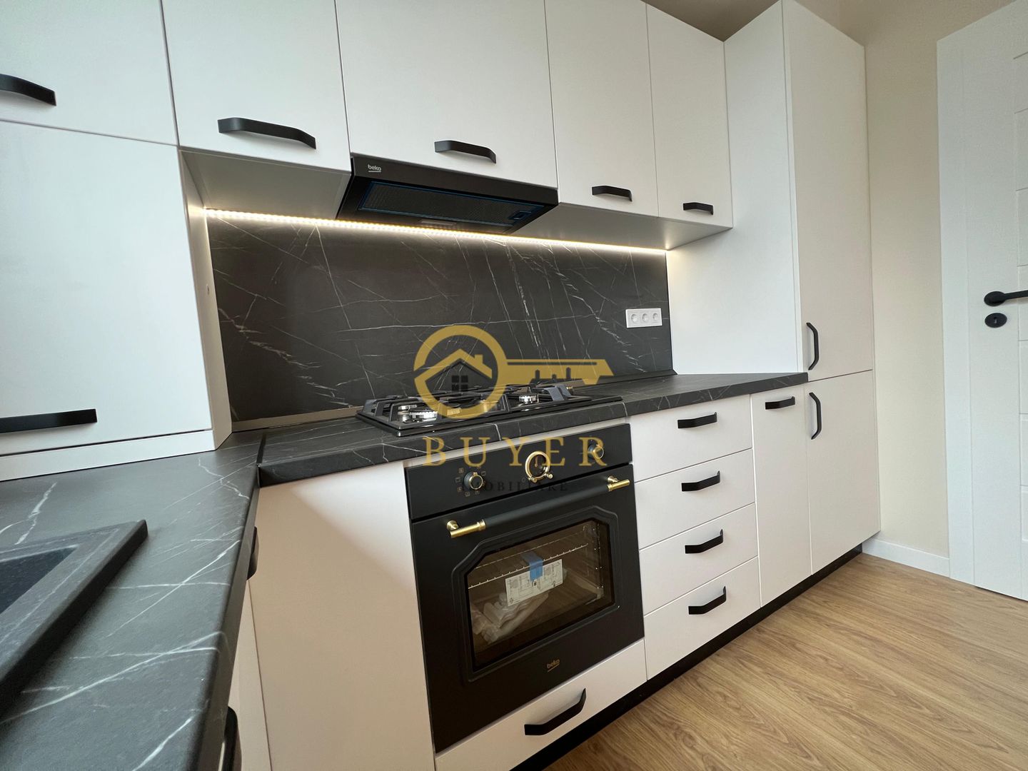 Apartament cu 2 cam si balcon, decomandat- DaVinci- Mobilat si utilat - Poză 2