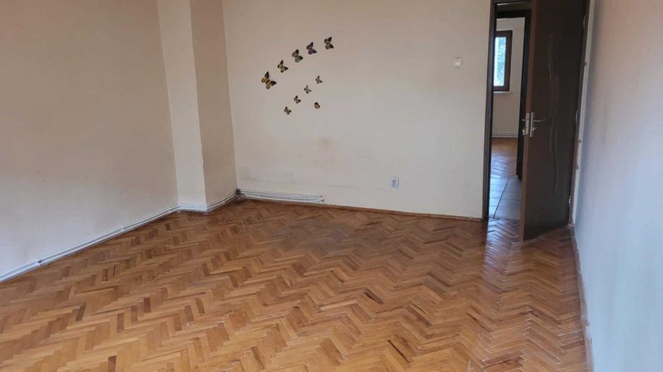 Apartament 2 camere Micro 17, etajul II, zona pietei, stil Carpati - Poză 4