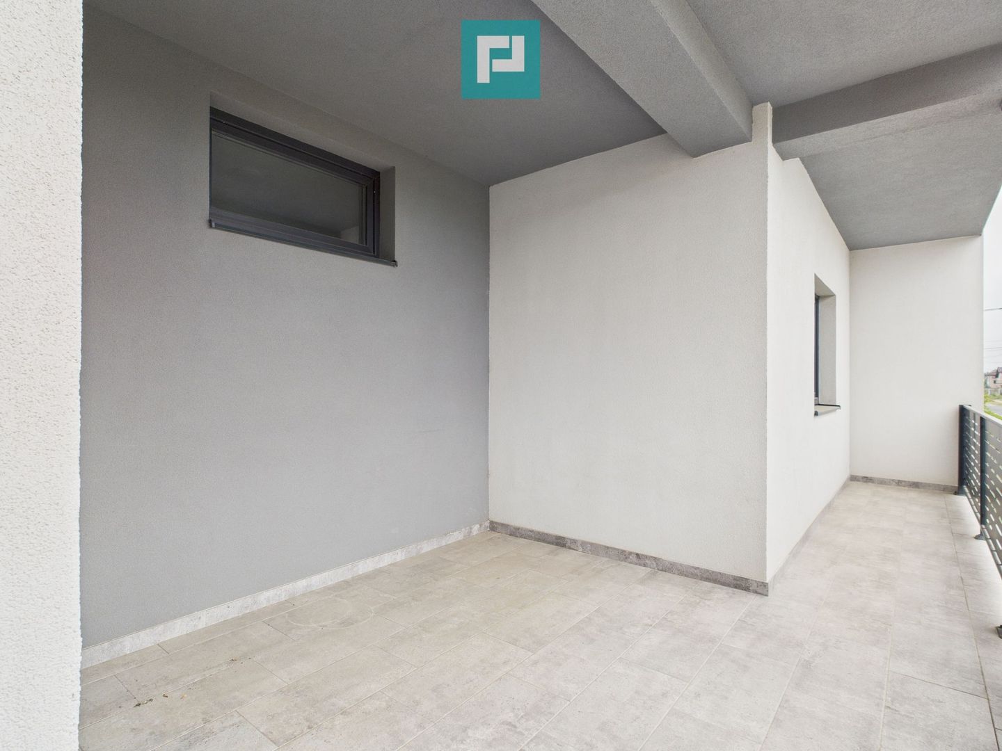 Apartament cu 2 camere, terasă generoasă – Moșnița - Poză 19