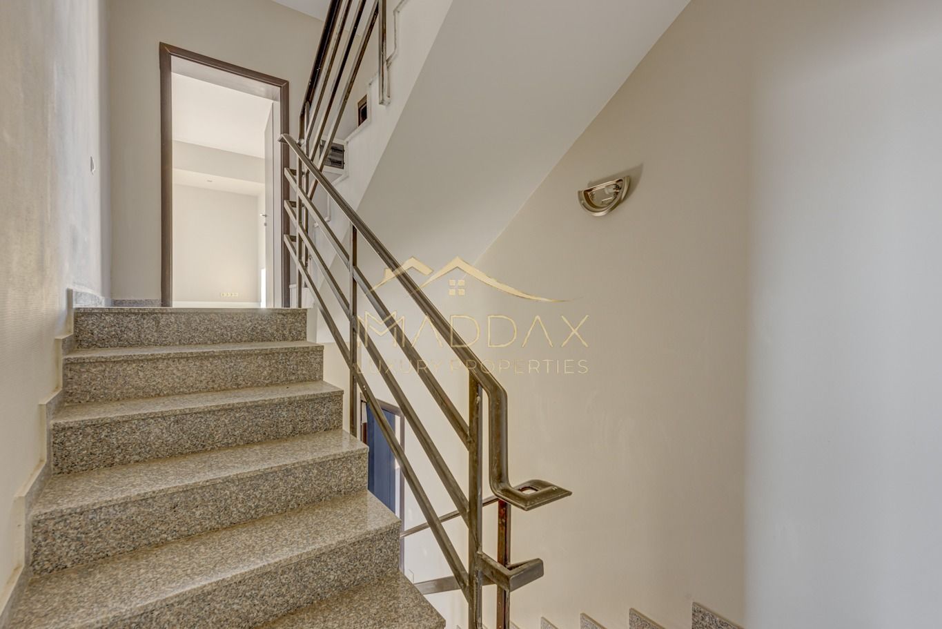 Vila ***400mp*** + Curte Proprie // zona Aviației - Poză 23