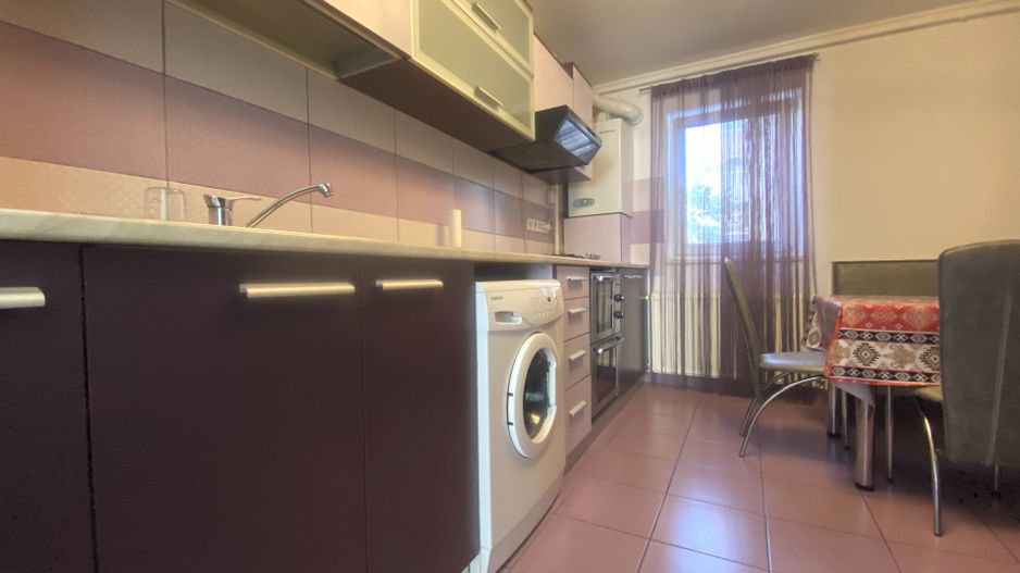 Etajul 1! VAnzare apartament cu 3 camere in Targoviste - micro 11 - Poză 7
