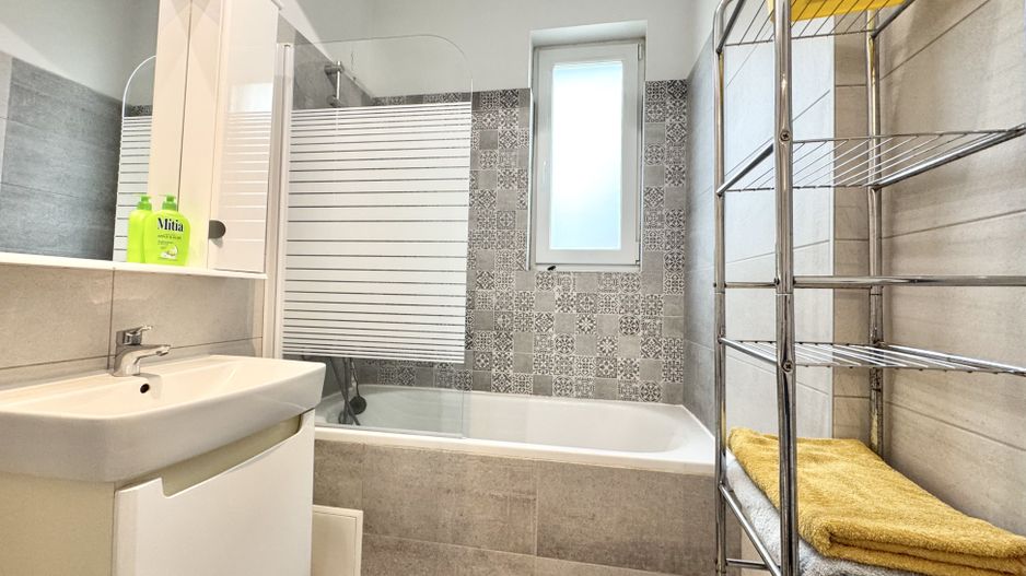 3 camere Braytim, modern, lift, etaj 1, balcon generos - Poză 25