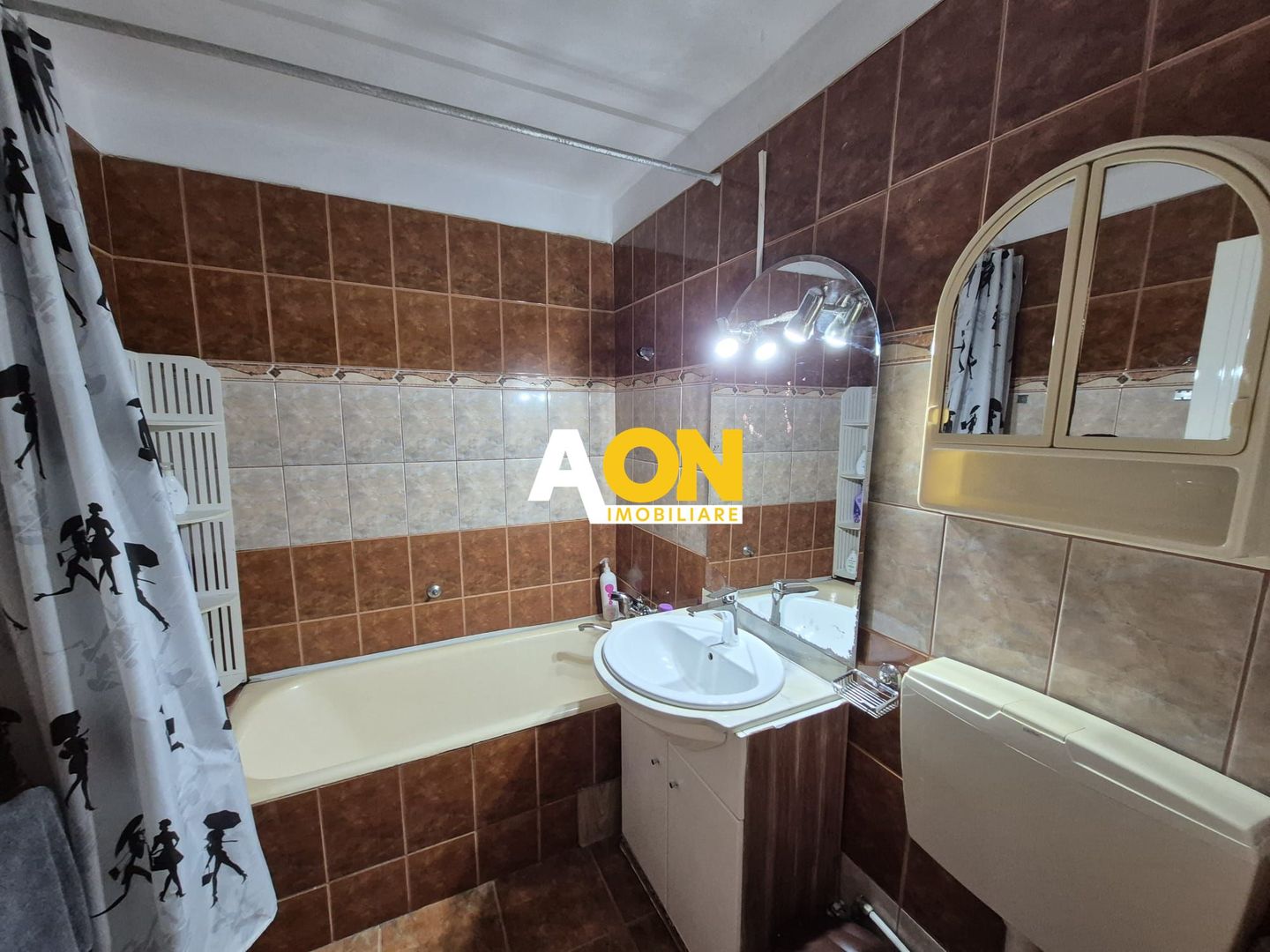 Apartament 3 camere, Decomandat, 69 mp, Zona Cetate - Poză 16