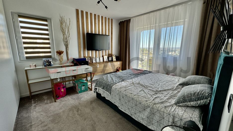 Apartament, parte dintr-un triplex, ultrafinisat, zonă liniștită și view superb! - Poză 2