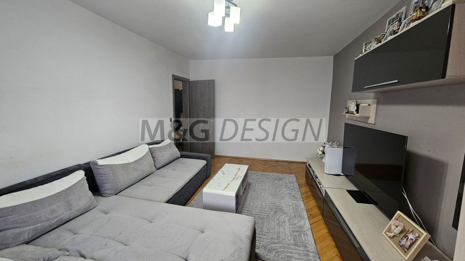 Apartament 3 camere zona Lipovei - Poză 1