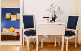 Inchiriez Garsonieră modernă, costuri mici, AC, balcon, 7 min metrou - Poză 2