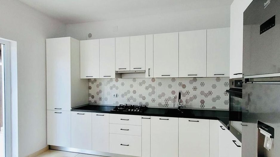 Vila deosebita,zona Hlincea - Poză 3