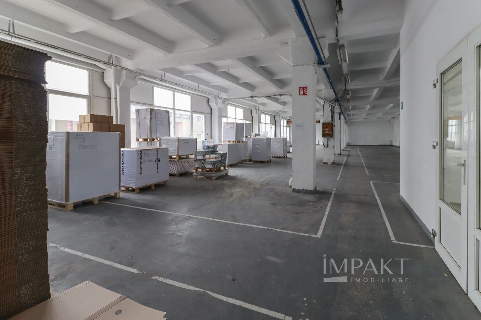 Hala de 614 mp la inchiriat open-space zona Piata 1 Mai - Poză 2