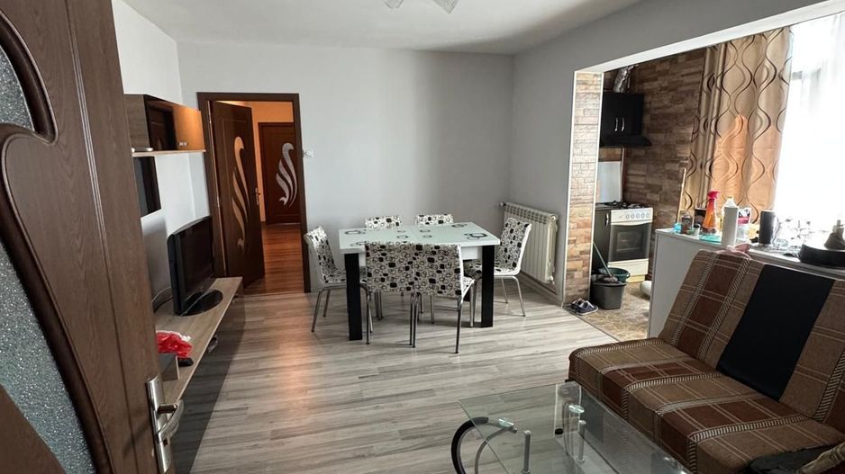 vand apartament 3 camere, zona Splai Mihai Viteazul, et 3, incalzire p - Poză 4