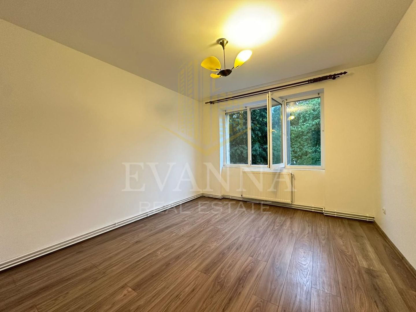 Ap. 2 camere de închiriat | etaj 2 | nemobilat | str. Victor Babeș - Poză 1