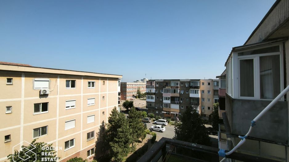 Apartament cu 3 camere, in Micalaca,  75 mp - Poză 14