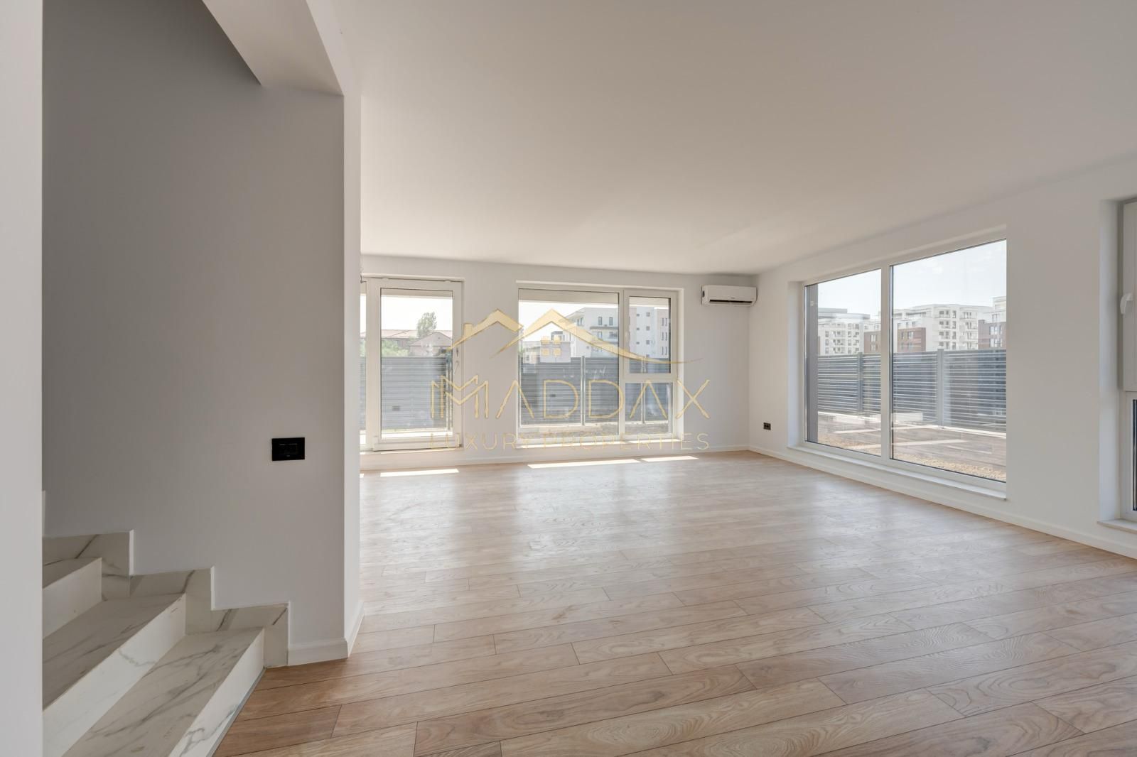 Vila LUX _P+2***5 camere//Lac Pipera-Tunari - Poză 6