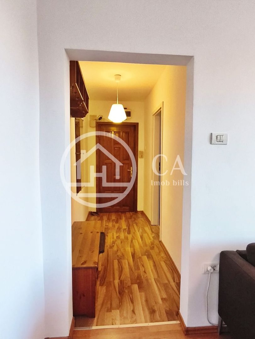 Apartament de vânzare cu 3 camere în zona Rogerius, Oradea - Poză 13