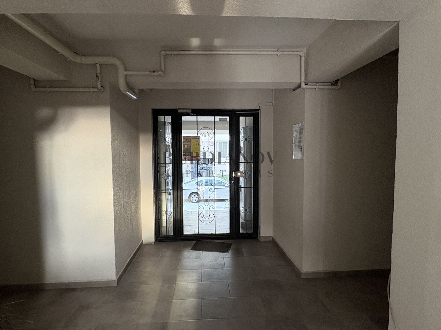 Apartament cu 2 camere + Terasă și loc de parcare - Metrou 1 Decembrie - Poză 11