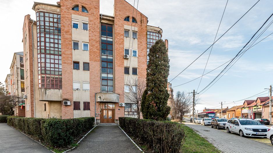 VANDUT! Apartament decomandat 4 cam - str. Condurasilor - COMISION 0 - Poză 6