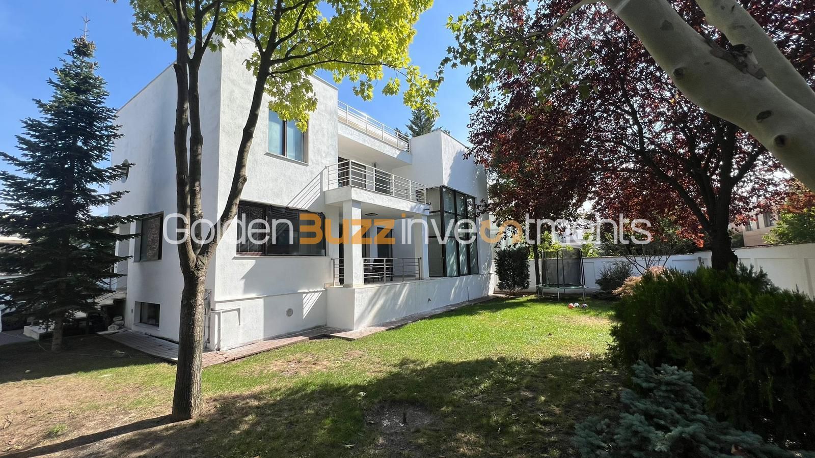 VILA INDIVIDUALA IANCU NICOLAE - Poză 1
