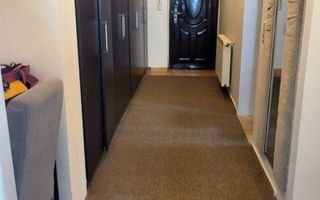 Apartament 3 camere modern, decomandat,  zonă excelentă. - Poză 3